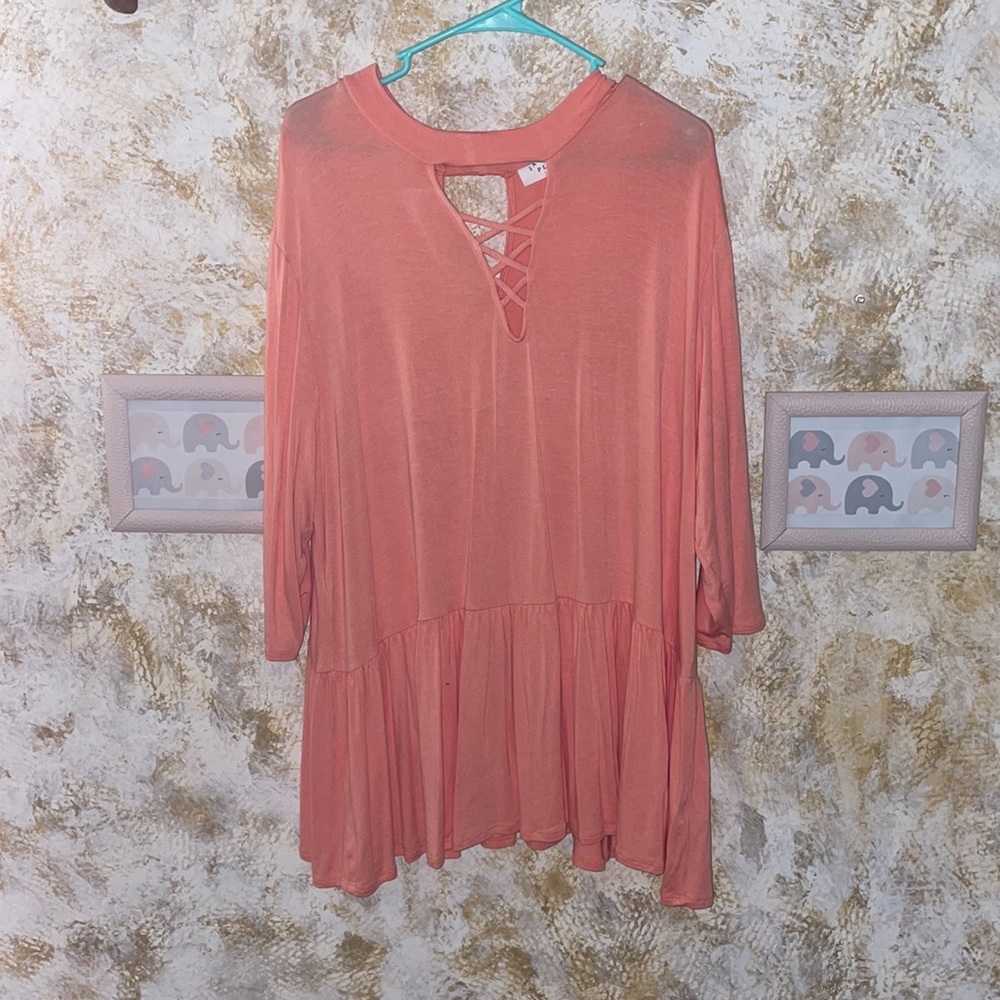 Pink top - Picture 2 of 5
